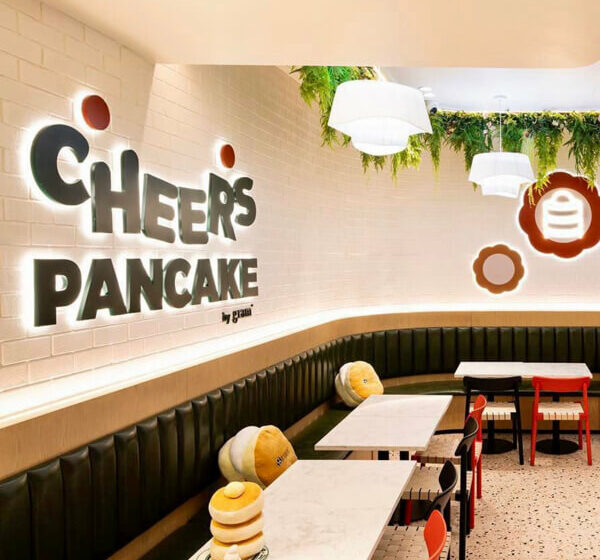 Dura Standard 214 brick profile from DuraBric, applied to a curved interior wall and painted – Cheers Pancake eatery, Westfield, Miranda.