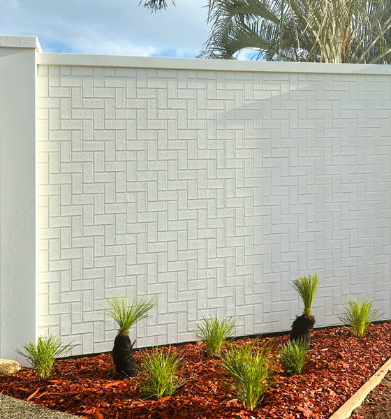 Dura Herringbone 3 brick profile from DuraBric – painted external fence wall – Townsville Tourist, Queensland.